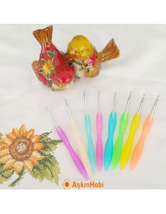 Renkli Saplı Yün Tığları RENKLİ SAPLI YÜN TIĞ 012